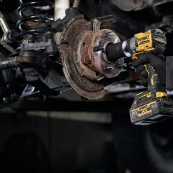 Dewalt DCF923P2 ATOMIC 20V MAX Brushless Lithium-Ion 3/8 In. Cordless Impact Wrench With Hog Ring Anvil Kit With 2 Batteries (5 Ah) 31 Dewalt DCF923P2 ATOMIC 20V MAX Brushless Lithium-Ion 3/8 In. Cordless Impact Wrench With Hog Ring Anvil Kit With 2 Batteries (5 Ah) -Dewalt Shop dewndcf923p2 f