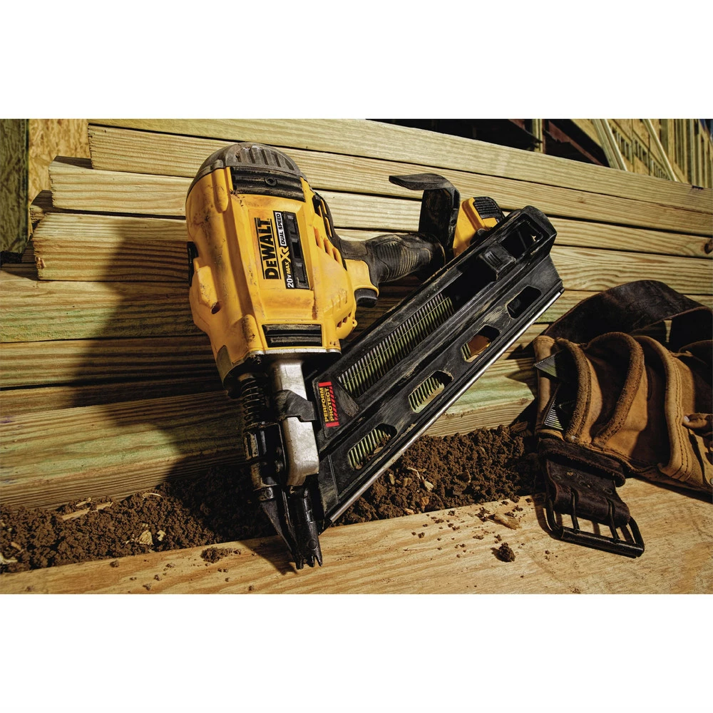 Dewalt DCN692M1 20V MAX XR Brushless Lithium-Ion 30 Degree Cordless Paper Collated Framing Nailer Kit (4 Ah) 23 Dewalt DCN692M1 20V MAX XR Brushless Lithium-Ion 30 Degree Cordless Paper Collated Framing Nailer Kit (4 Ah) - Image 23