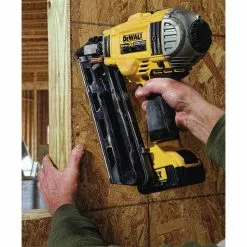 Dewalt DCN692M1 20V MAX XR Brushless Lithium-Ion 30 Degree Cordless Paper Collated Framing Nailer Kit (4 Ah) 45 Dewalt DCN692M1 20V MAX XR Brushless Lithium-Ion 30 Degree Cordless Paper Collated Framing Nailer Kit (4 Ah) -Dewalt Shop dewndcn692m1 l