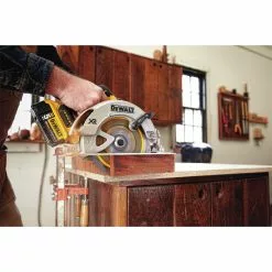 Dewalt DCS570P1 20V MAX 7-1/4 Cordless Circular Saw Kit With 5.0 AH Battery -Dewalt Shop dewndcs570p1 d