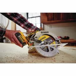 Dewalt DCS570P1 20V MAX 7-1/4 Cordless Circular Saw Kit With 5.0 AH Battery -Dewalt Shop dewndcs570p1 g