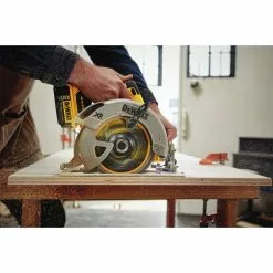 Dewalt DCS570P1 20V MAX 7-1/4 Cordless Circular Saw Kit With 5.0 AH Battery -Dewalt Shop dewndcs570p1 k