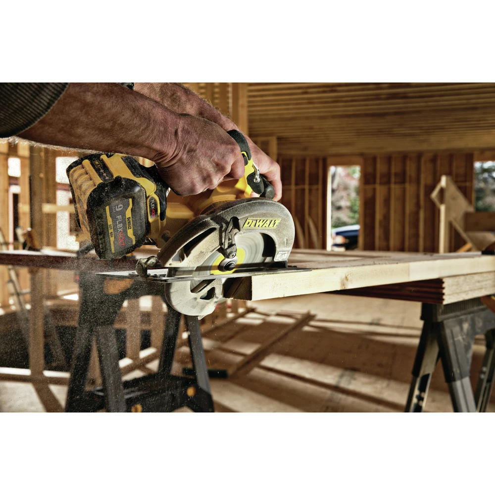 Dewalt DCS578X1 FLEXVOLT 60V MAX Brushless Lithium-Ion 7-1/4 In. Cordless Circular Saw Kit With Brake And (1) 9 Ah Battery 8 Dewalt DCS578X1 FLEXVOLT 60V MAX Brushless Lithium-Ion 7-1/4 In. Cordless Circular Saw Kit With Brake And (1) 9 Ah Battery - Image 8