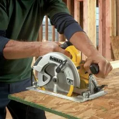 Dewalt DWE575SB 7-1/4 In. Circular Saw Kit With Electric Brake -Dewalt Shop dewndwe575sb e