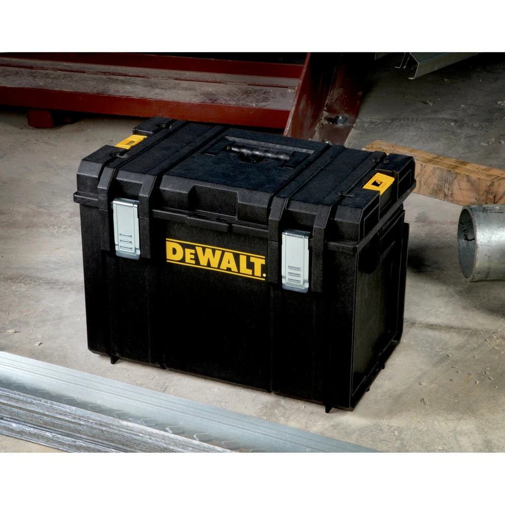 Dewalt DWST08204 14-3/8 In. X 21-3/4 In. X 16-1/8 In. ToughSystem DS400 Tool Case - X-Large, Black 5 Dewalt DWST08204 14-3/8 In. X 21-3/4 In. X 16-1/8 In. ToughSystem DS400 Tool Case - X-Large, Black - Image 5