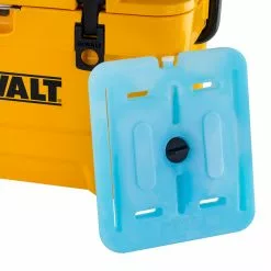 Dewalt DXC2501 25 Quart Roto-Molded Lunchbox Cooler/ 10 Quart Ice Pack Cooler Combo -Dewalt Shop dewndxc2501 b