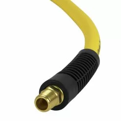 Dewalt DXCM012-0202 3/8 In. X 100 Ft. Premium Rubber Hose -Dewalt Shop dewndxcm012 0202 c