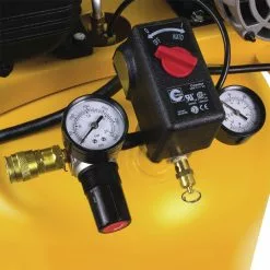 Dewalt DXCMLA1683066 1.6 HP 30 Gallon Oil-Lube Portable Air Compressor -Dewalt Shop dewndxcmla1683066 f