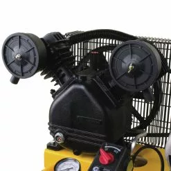 Dewalt DXCMLA1683066 1.6 HP 30 Gallon Oil-Lube Portable Air Compressor -Dewalt Shop dewndxcmla1683066 g
