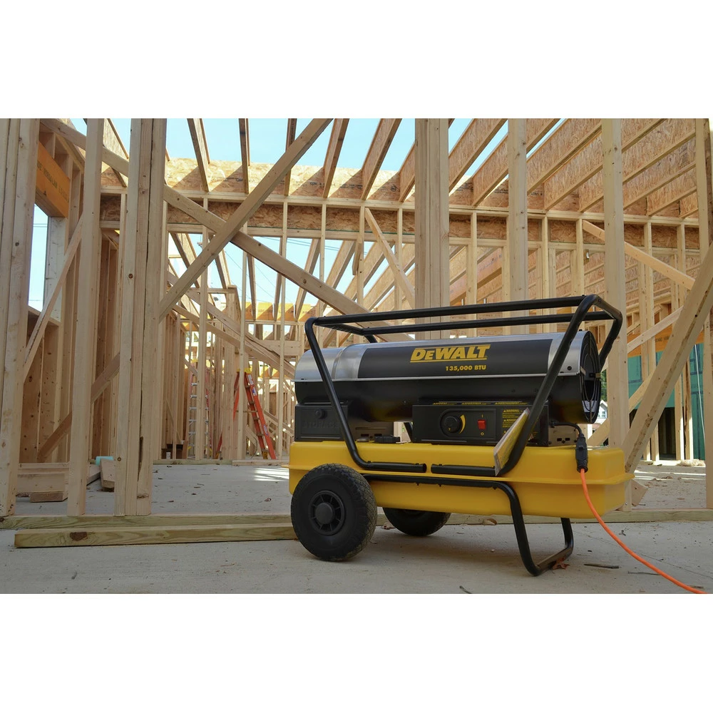 Dewalt DXH135HD 135,000 BTU Forced Air Kerosene Construction Heater 3 Dewalt DXH135HD 135,000 BTU Forced Air Kerosene Construction Heater - Image 3